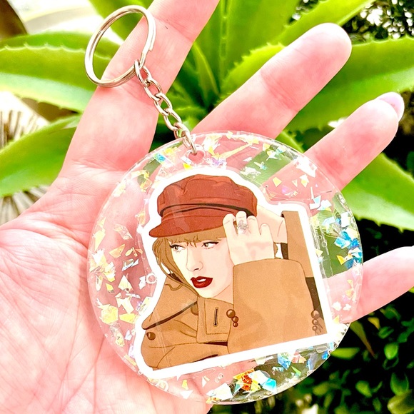Taylor Swift Acrylic Keychain - Picture 2 of 4